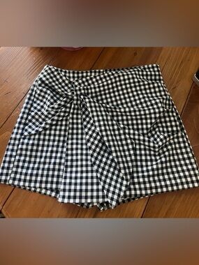 Zara Black & White Gingham Skort Size Medium